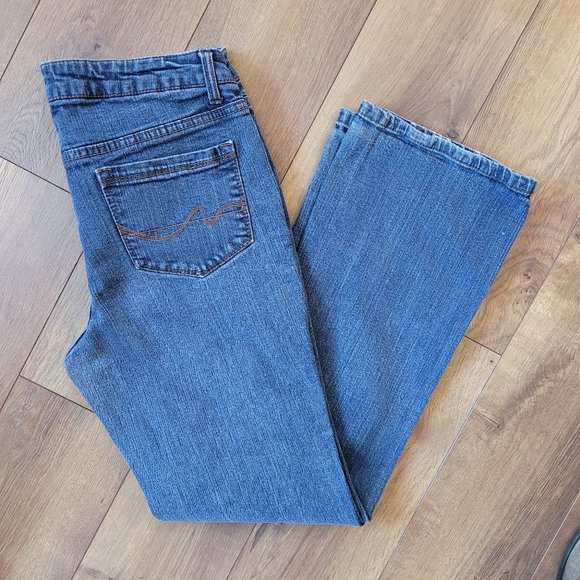 Faded Glory Midrise Medium Wash Stretch Boot Cut Jeans. Size 10P - Picture 3 of 6
